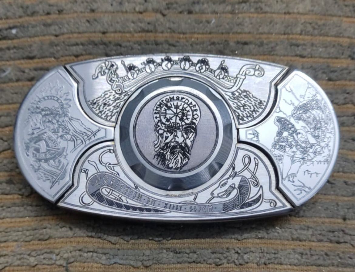 Viking Belt Buckle Knife Holder – vikingarmoury